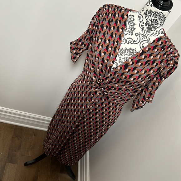 EUC BCBGMaxAzria Dress - Picture 2 of 8